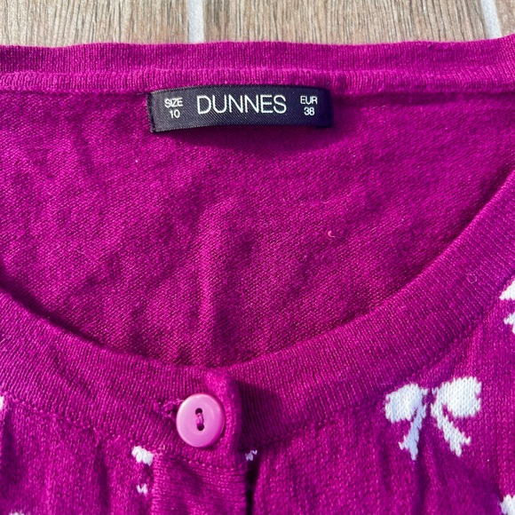 Elegant Cardigan with Bow Accents - Picture 4 of 4